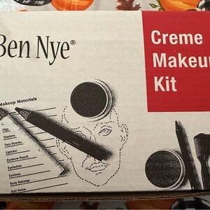 Ben Nye Creme Makeup Kit - Black and Red